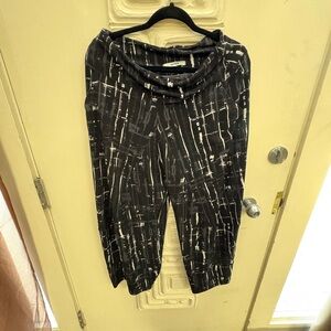 Sympli Black and White Ankle Cropped Pants